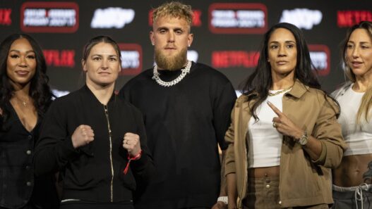 Katie Taylor vs Amanda Serrano 2